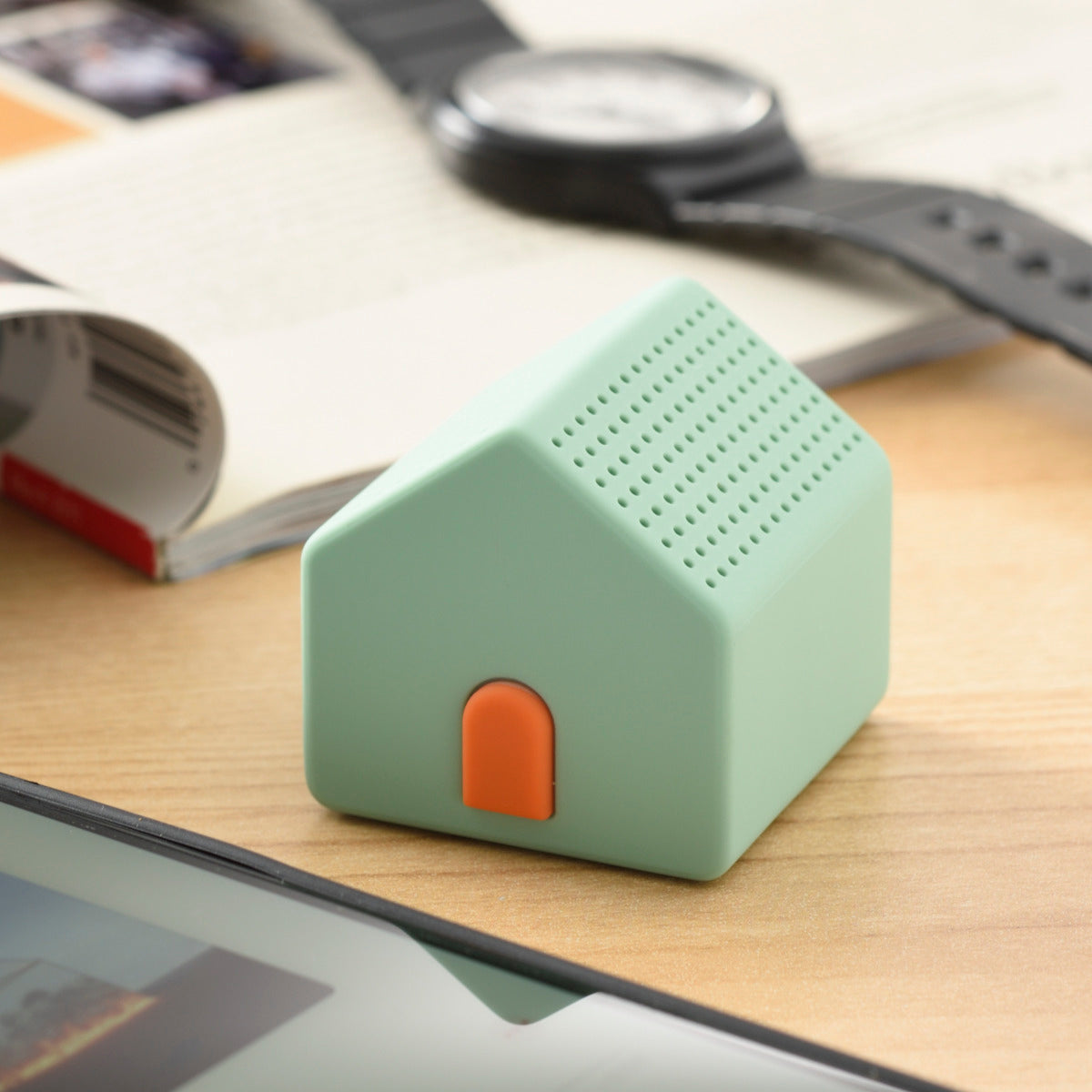 BRUNO Bluetoothスピーカー ハウス USB充電 ハンズフリー 防水 55g コンパクト