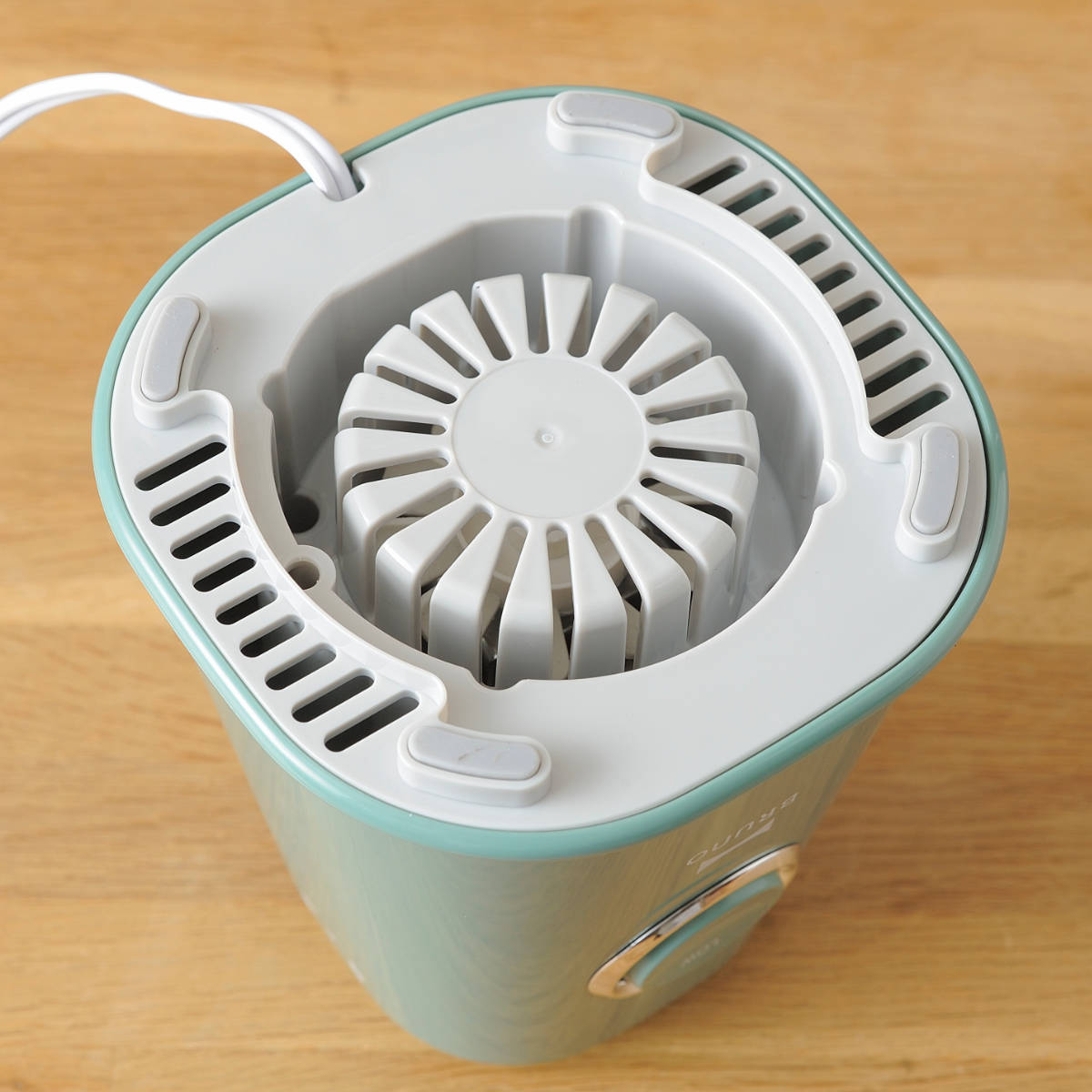 BRUNO ミキサー 400ml コンパクトブレンダー 氷も砕ける