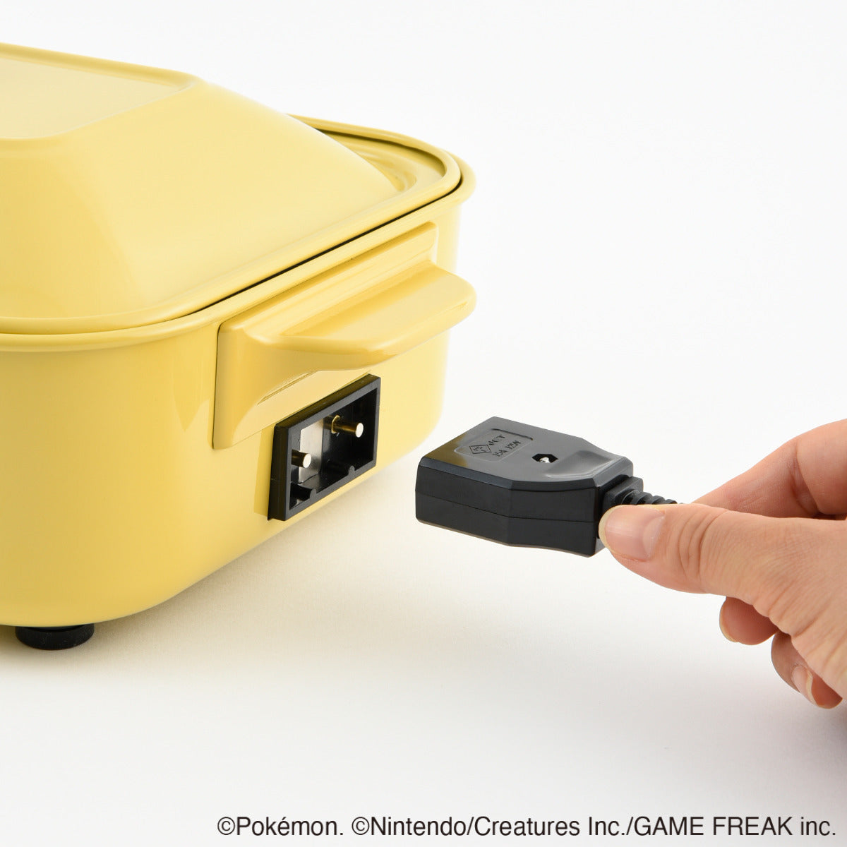 BRUNO コンパクトホットプレート POKEMON たこ焼きプレート付き 蓋付き