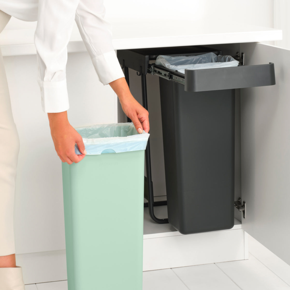 brabantia ゴミ箱 2×30L ビュルトインビン