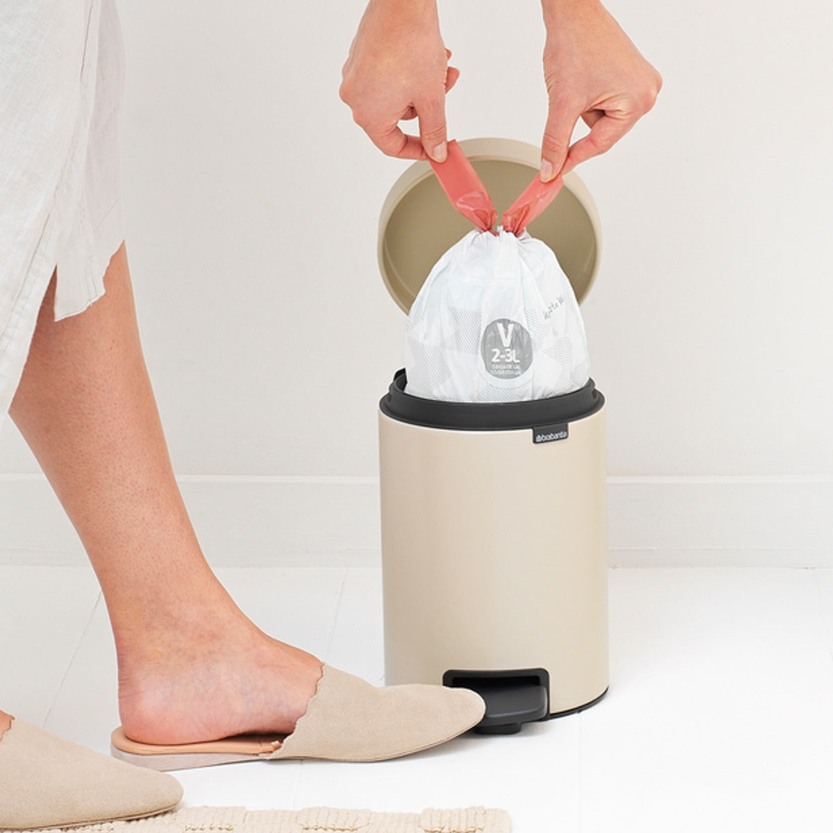 brabantia ゴミ箱 3L ペダル式 ペダルビン