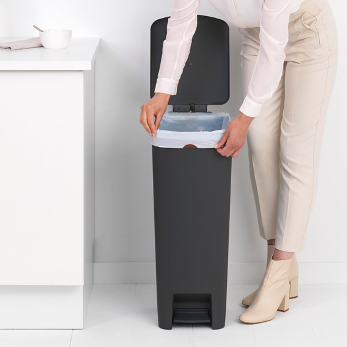 brabantia ゴミ箱 40L ステップアップペダルビン40L