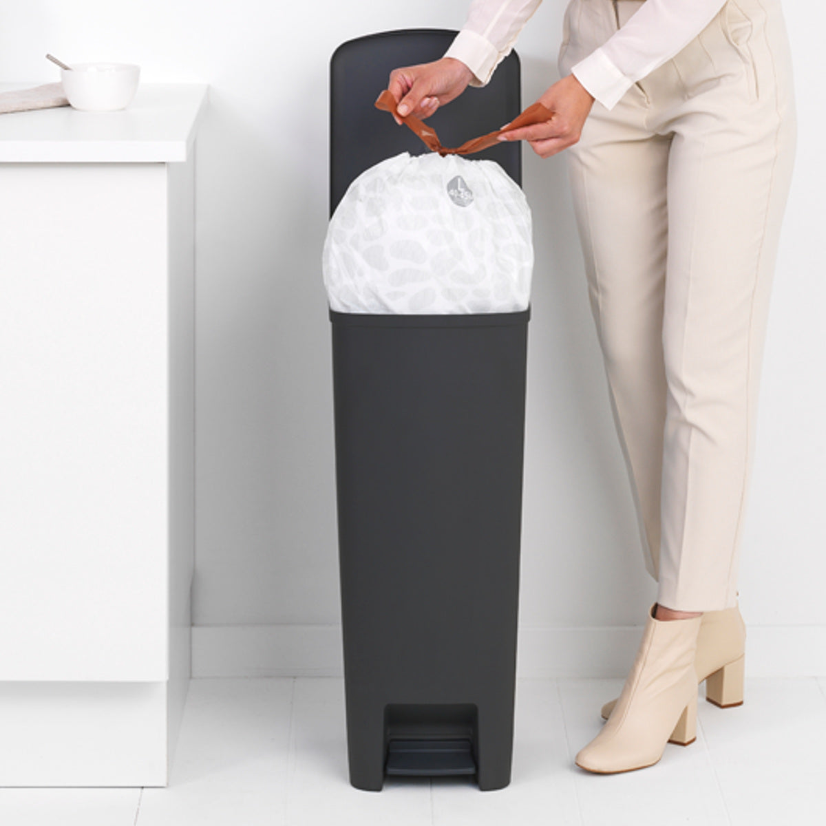 brabantia ゴミ箱 40L ステップアップペダルビン40L