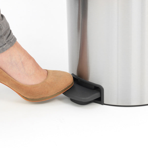 brabantia ブラバンシア ゴミ箱 ペダルビン NEWICON 20L クローム ステンレス