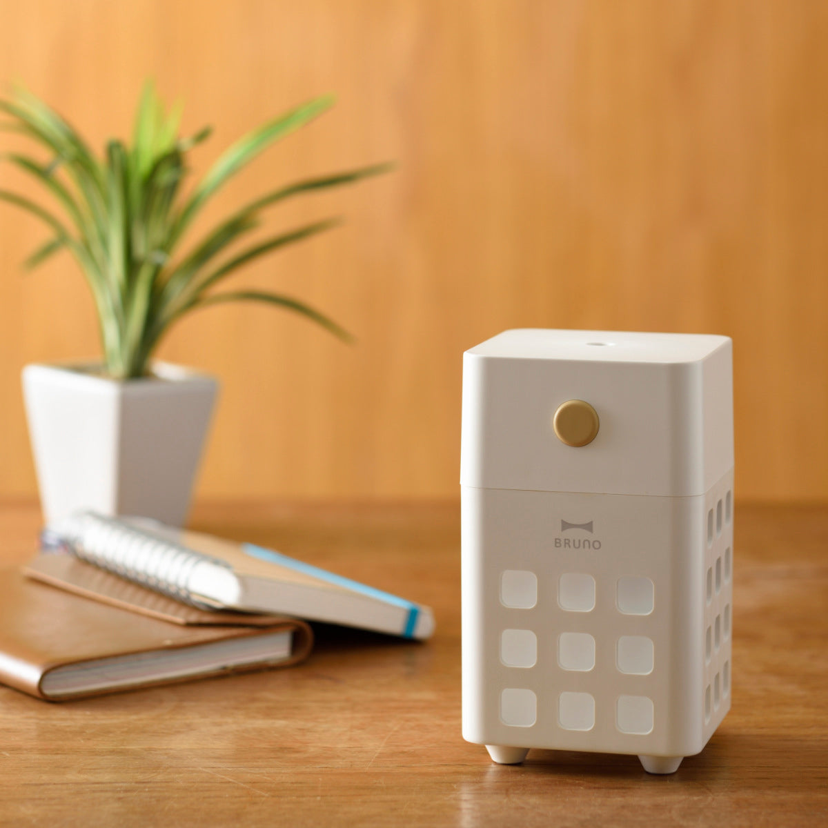 BRUNO 加湿器 充電式パーソナル加湿器 CUBE MIST 300ml 卓上 USB