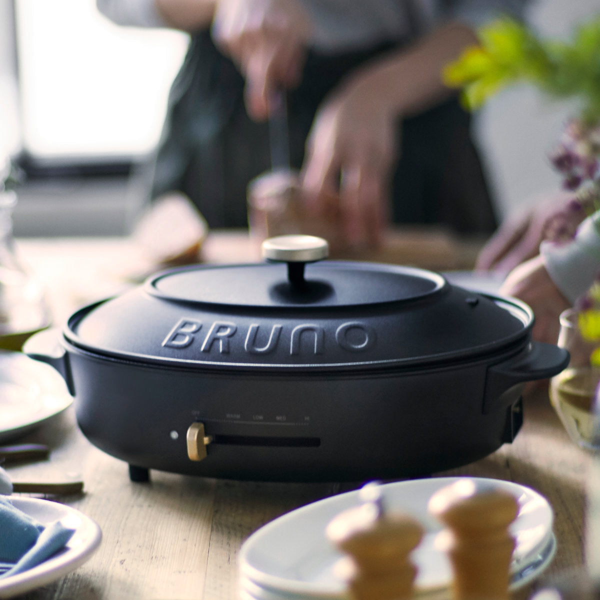 BRUNO オーバルホットプレート たこ焼きプレート付き 蓋付き crassy+