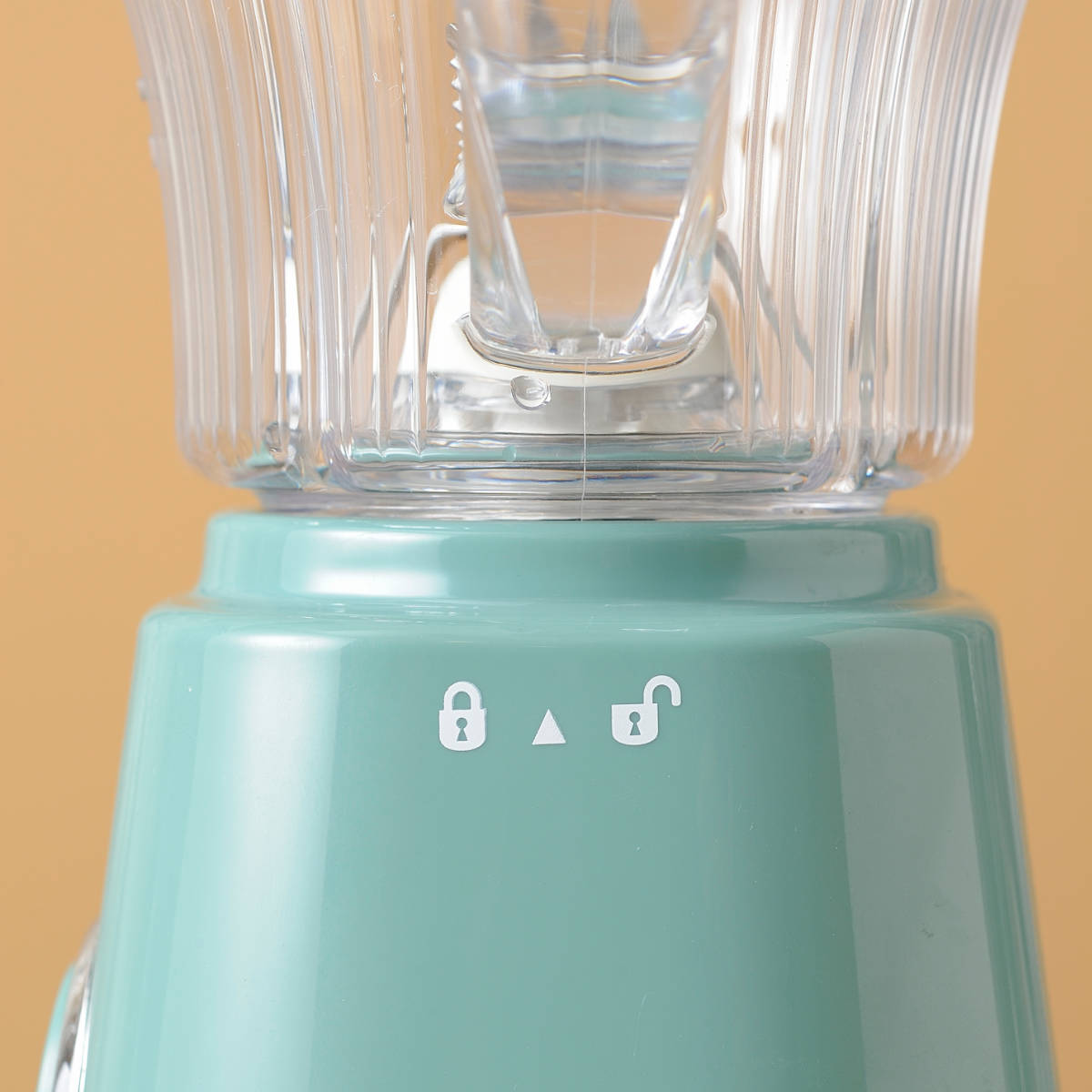 BRUNO ミキサー 400ml コンパクトブレンダー 氷も砕ける