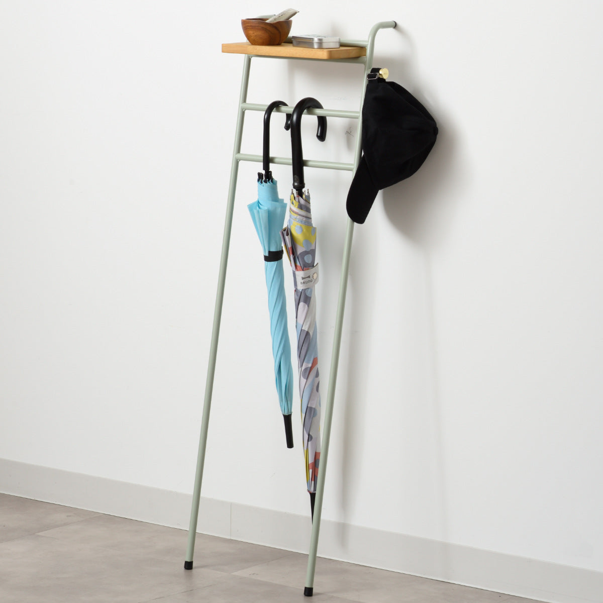 BRUNO インテリアスリムラダーラック 幅34cm スチール製