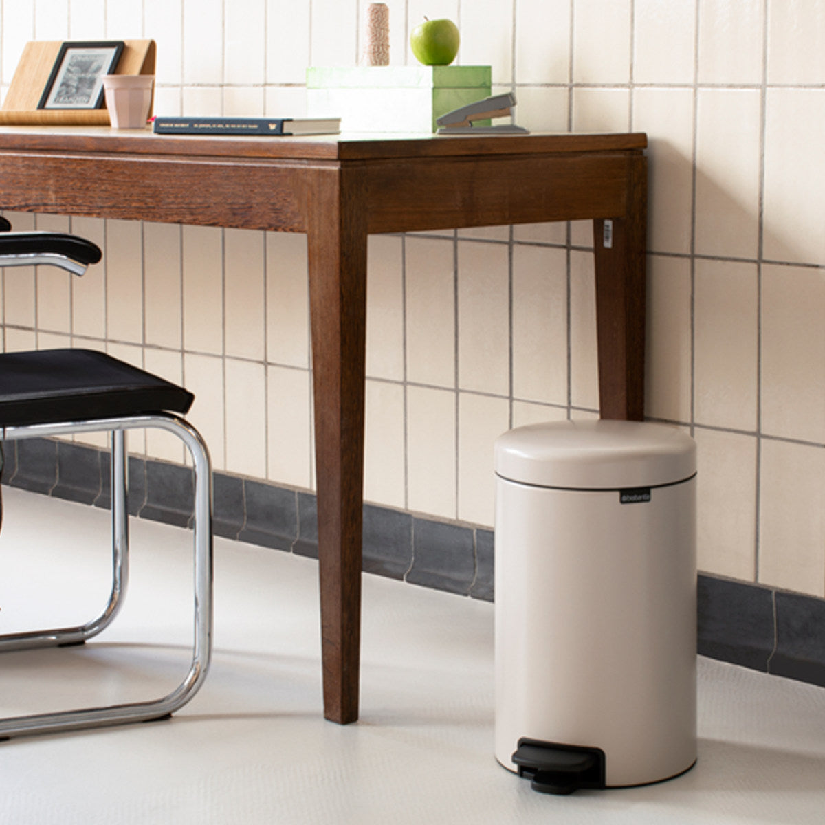 brabantia ゴミ箱 12L ペダル式 ペダルビン