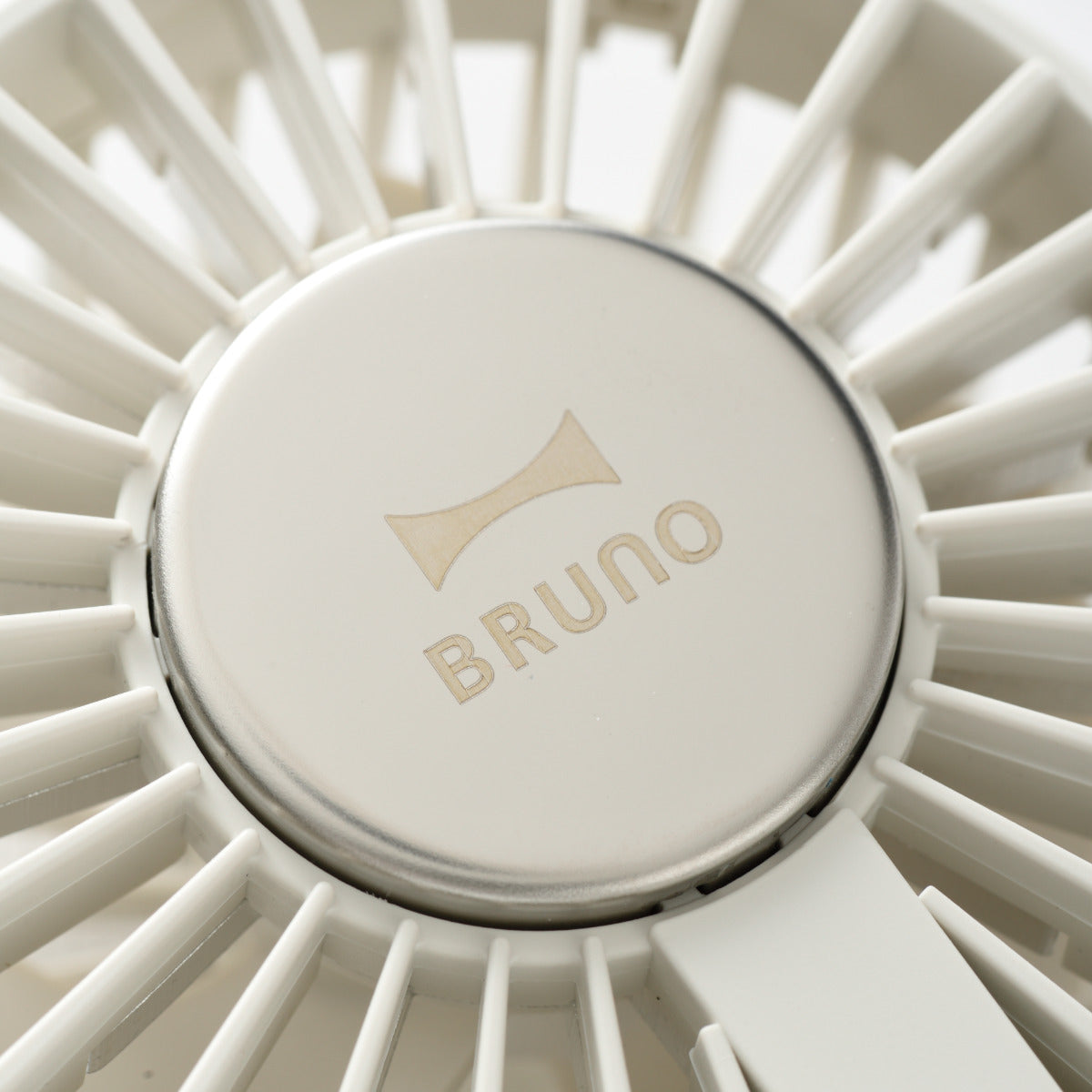 BRUNO ハンディファン 冷却プレートファン カラビナ付き